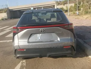 Toyota bZ4X 71.4 kWh AWD 2023 Gray