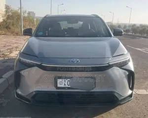 Toyota bZ4X 71.4 kWh AWD 2023 Gray