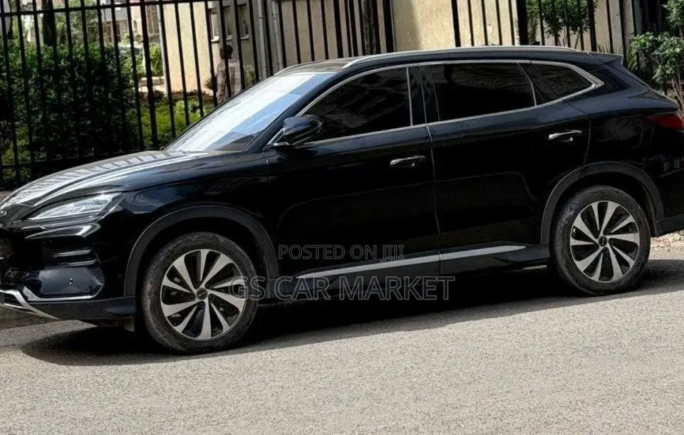 BYD Song Plus EV FWD 2024 Black
