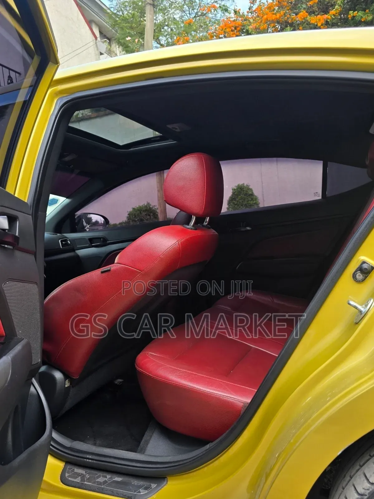 Hyundai Avante 2017 Gold