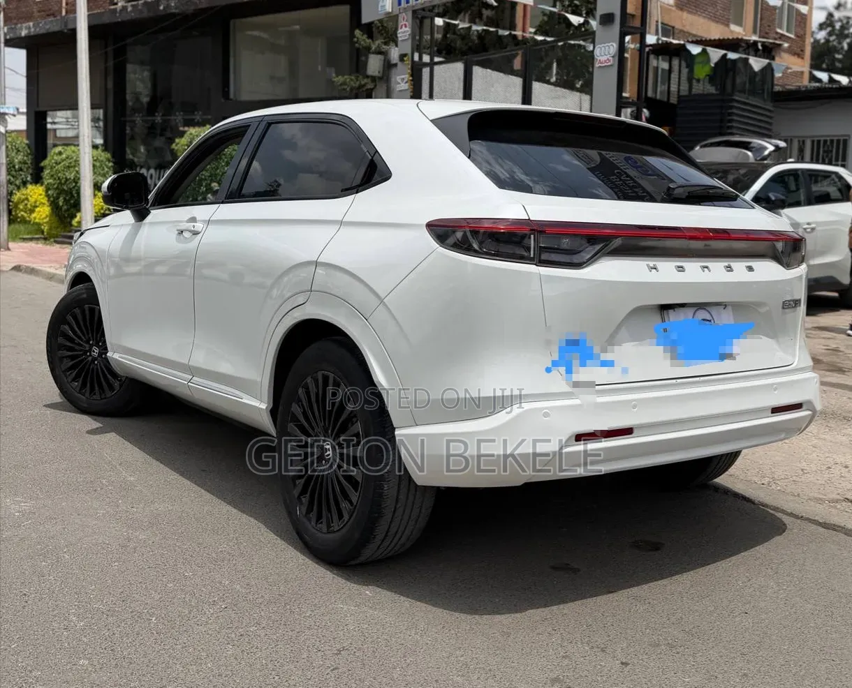 Honda e:NS1 2023 White