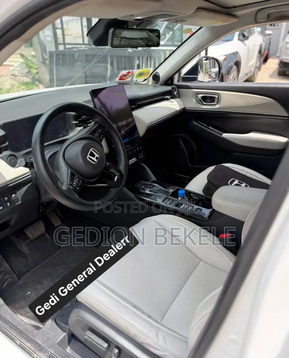Honda e:NS1 2023 White