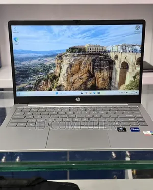 New Laptop HP Stream Notebook 16GB Intel Core i7 SSD 1T