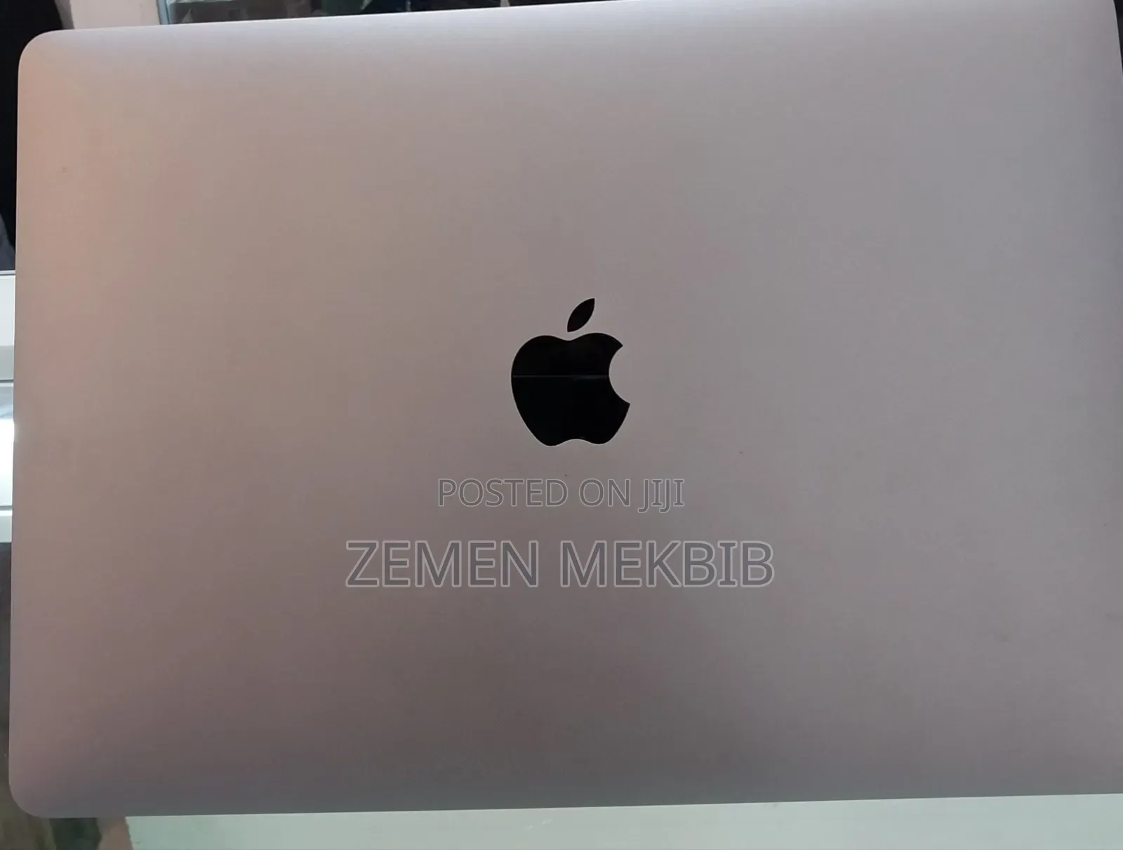 New Laptop Apple MacBook Air 2020 M1 8GB Apple M1 SSD 512GB