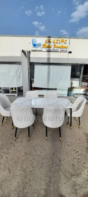 6 Seat Epoxy Dinning Table
