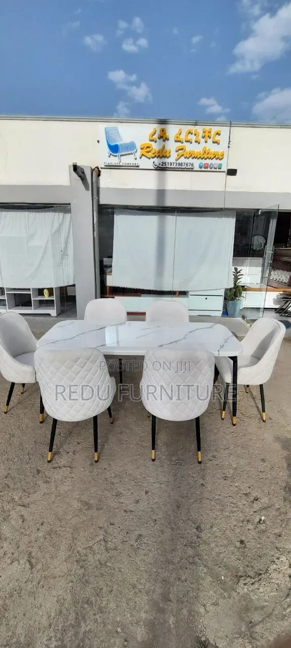 6 Seat Epoxy Dinning Table