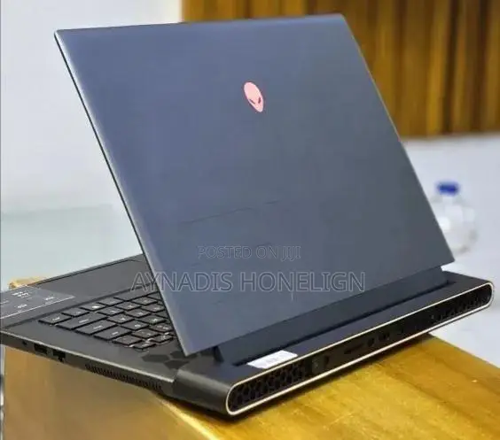 New Laptop Alienware X16 16GB Intel Core i9 SSD 1T
