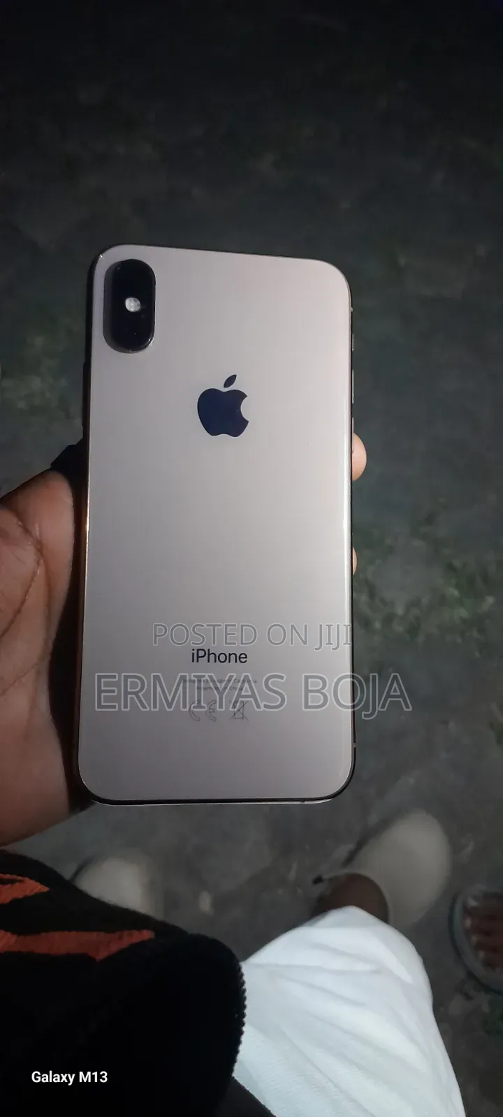 Apple iPhone XS 64 GB Bronze