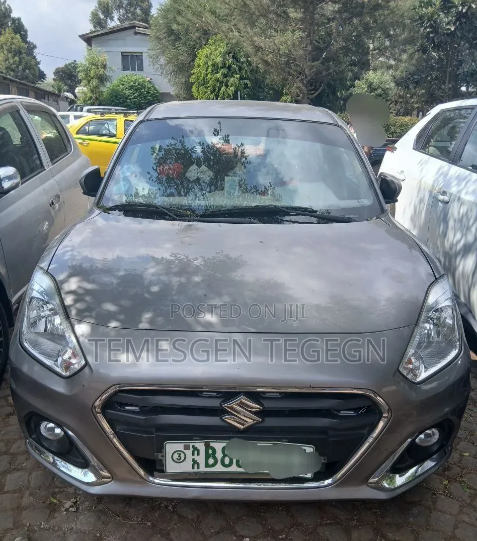 Suzuki Dzire 2022 Silver