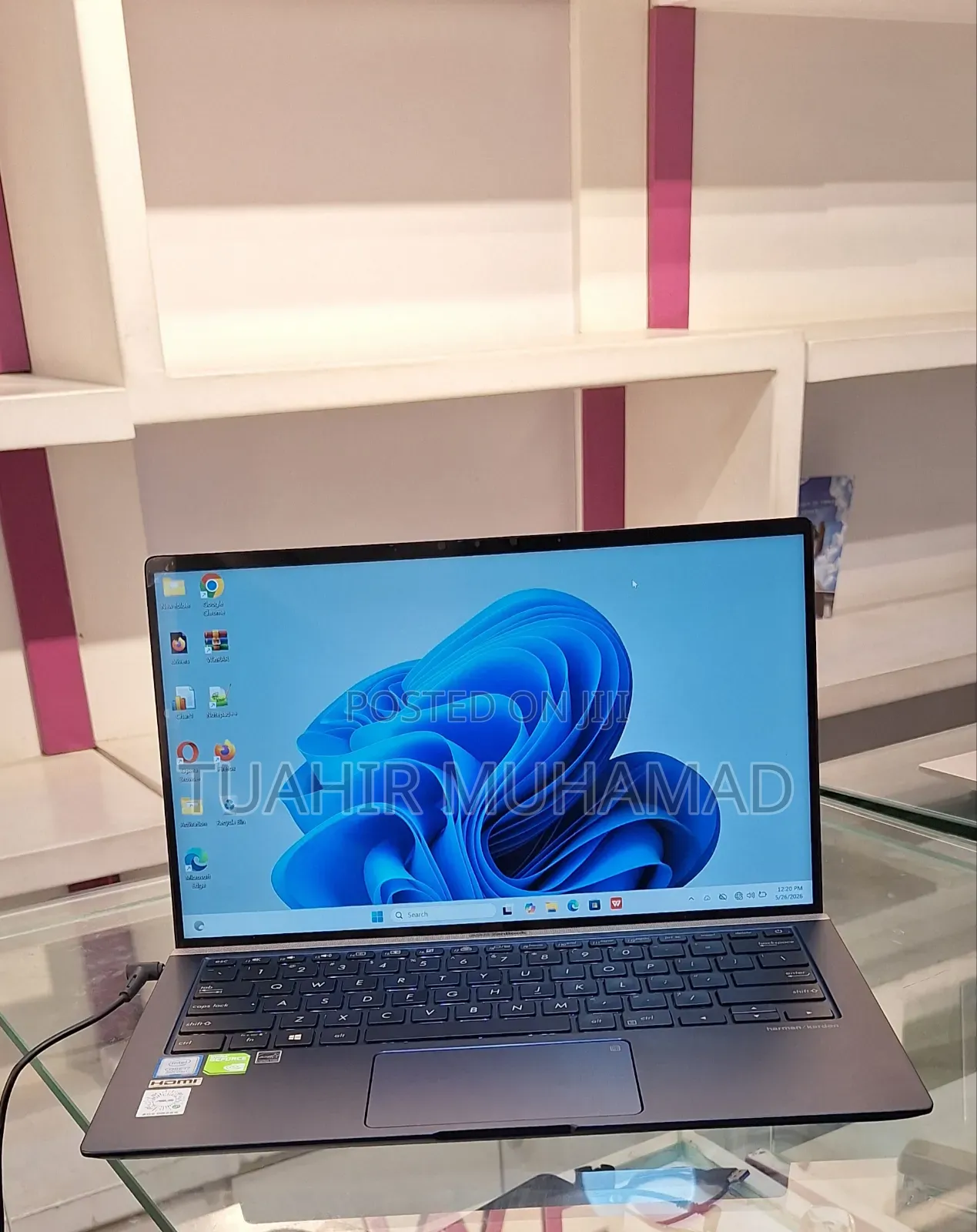 New Laptop Asus ZenBook UX430UA 8GB Intel Core i7 SSD 512GB
