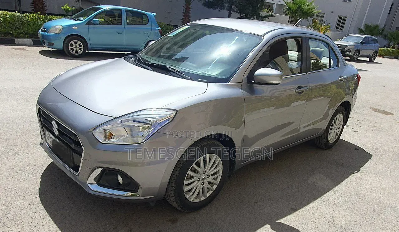 Suzuki Dzire 2022 Silver