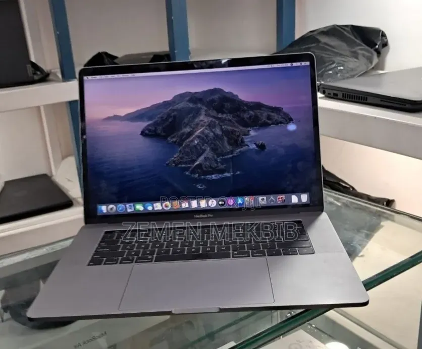 New Laptop Apple MacBook Pro 2019 32GB Intel Core i9 SSD 1T