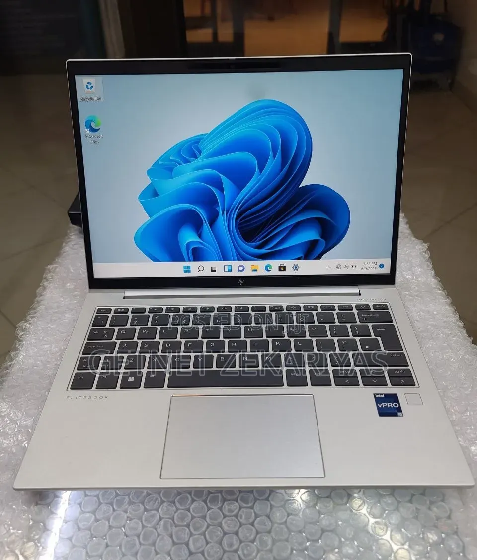 New Laptop HP EliteBook 830 G9 16GB Intel Core i5 SSD 512GB