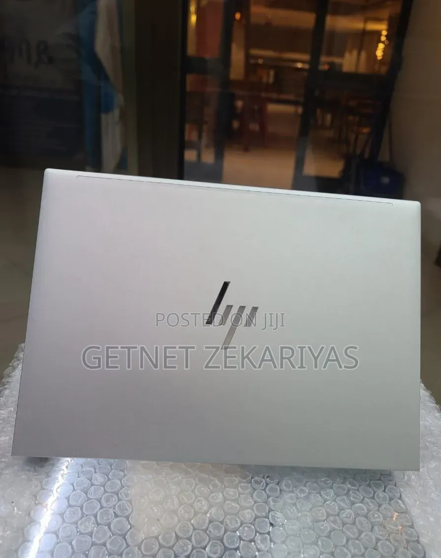 New Laptop HP EliteBook 830 G9 16GB Intel Core i5 SSD 512GB