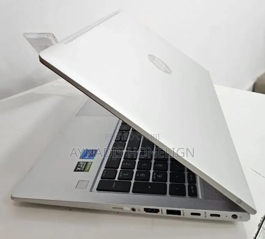 New Laptop HP ProBook 470 16GB Intel Core i7 SSD 512GB
