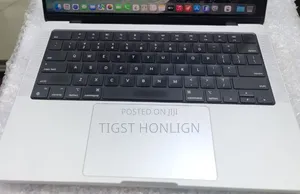 New Laptop Apple MacBook 16GB Apple M1 Pro SSD 512GB