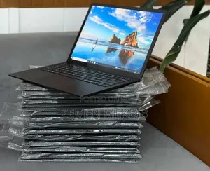 New Laptop Microsoft Surface 16GB Intel Core i7 SSD 512GB