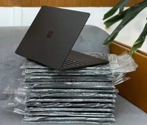 New Laptop Microsoft Surface 16GB Intel Core i7 SSD 512GB