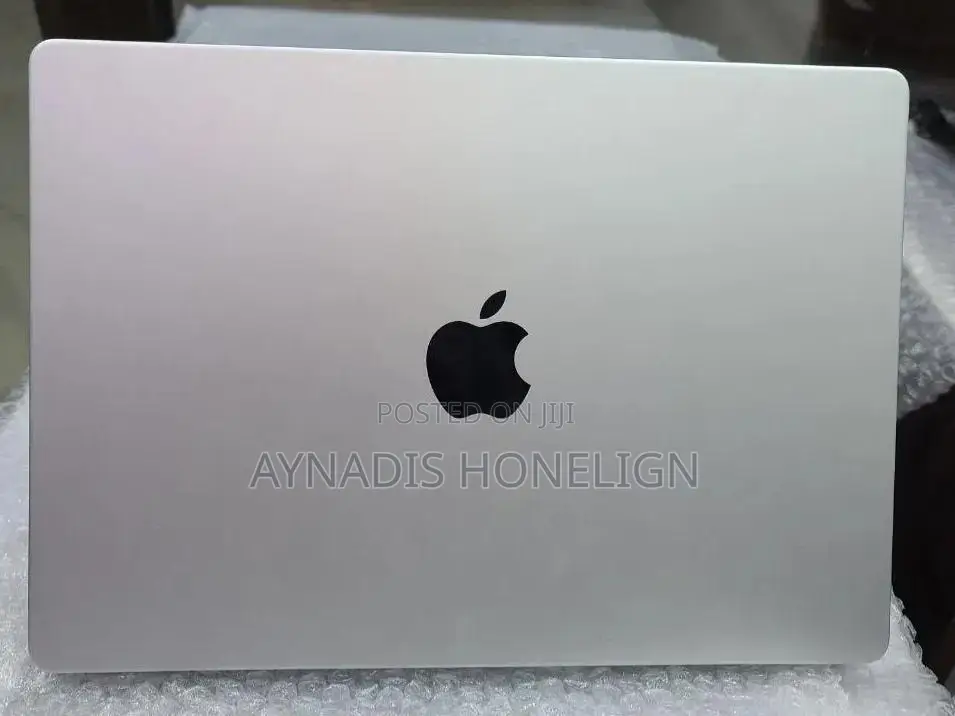 New Laptop Apple MacBook 16GB Apple M1 Pro SSD 512GB