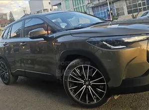 Toyota Corolla Cross Hybrid 2025 Gray