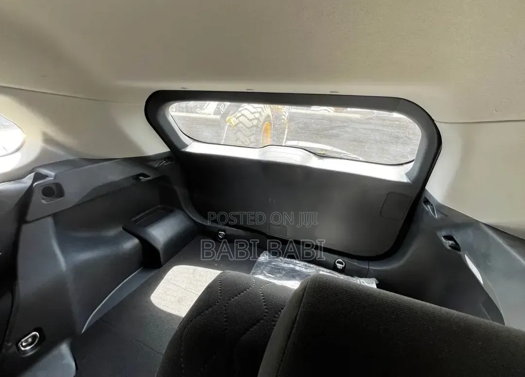 Toyota Corolla Cross Hybrid 2025 Gray
