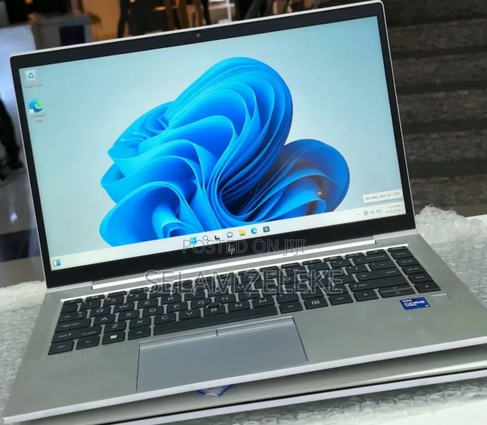 New Laptop HP EliteBook 840 G8 16GB Intel Core i7 SSD 512GB