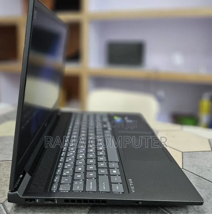 New Laptop HP Victus 16 32GB Intel Core i7 SSD 1T