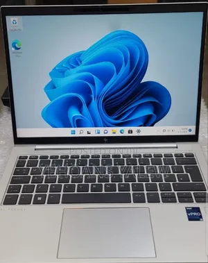 New Laptop HP EliteBook 830 G9 16GB Intel Core i5 SSD 512GB