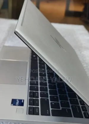 New Laptop HP EliteBook 830 G9 16GB Intel Core i5 SSD 512GB