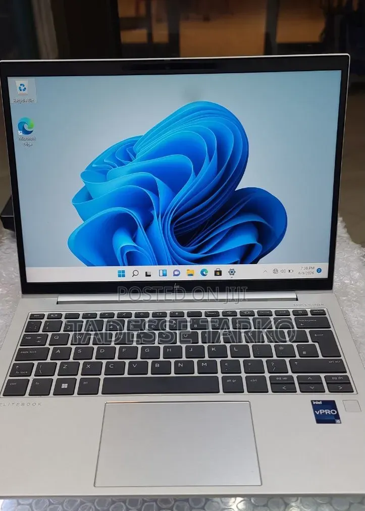 New Laptop HP EliteBook 830 G9 16GB Intel Core i5 SSD 512GB