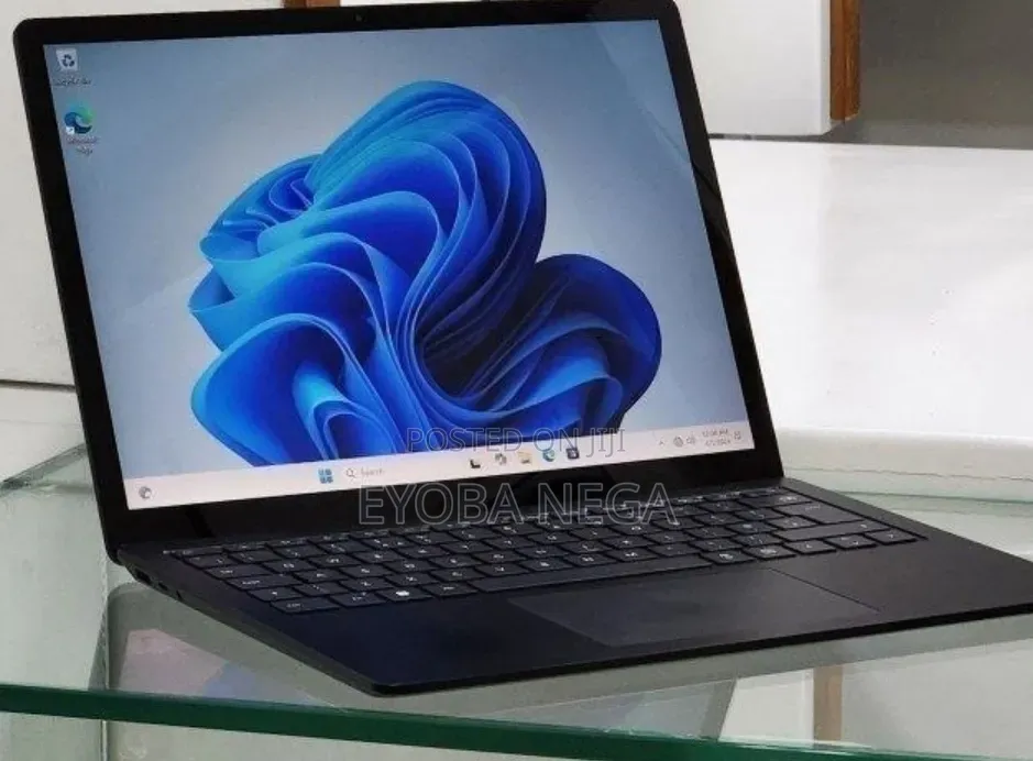 New Laptop Microsoft Surface Laptop 4 16GB Intel Core i7 SSD 512GB