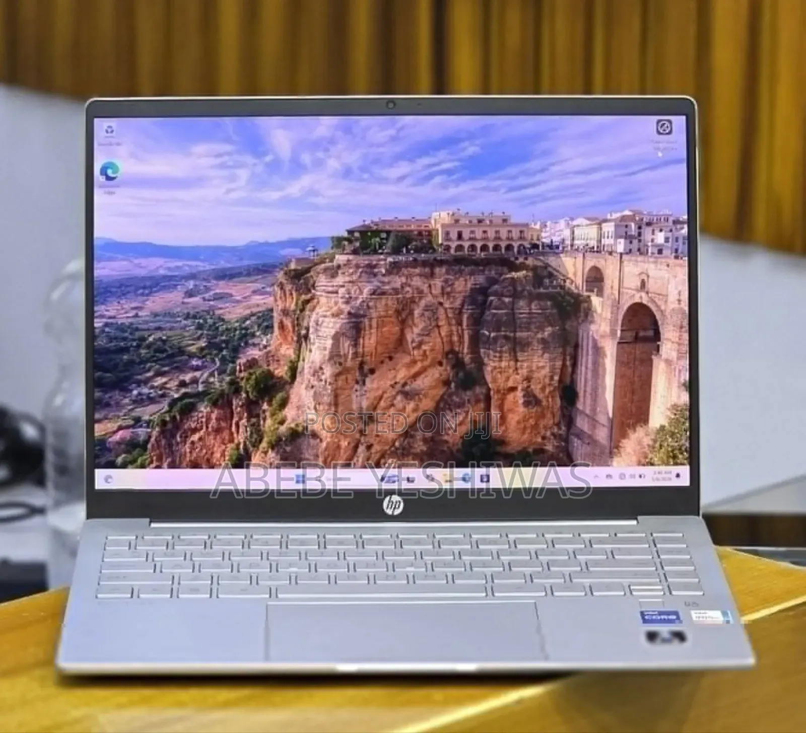 New Laptop HP Pavilion 10 16GB Intel Core i5 SSD 512GB