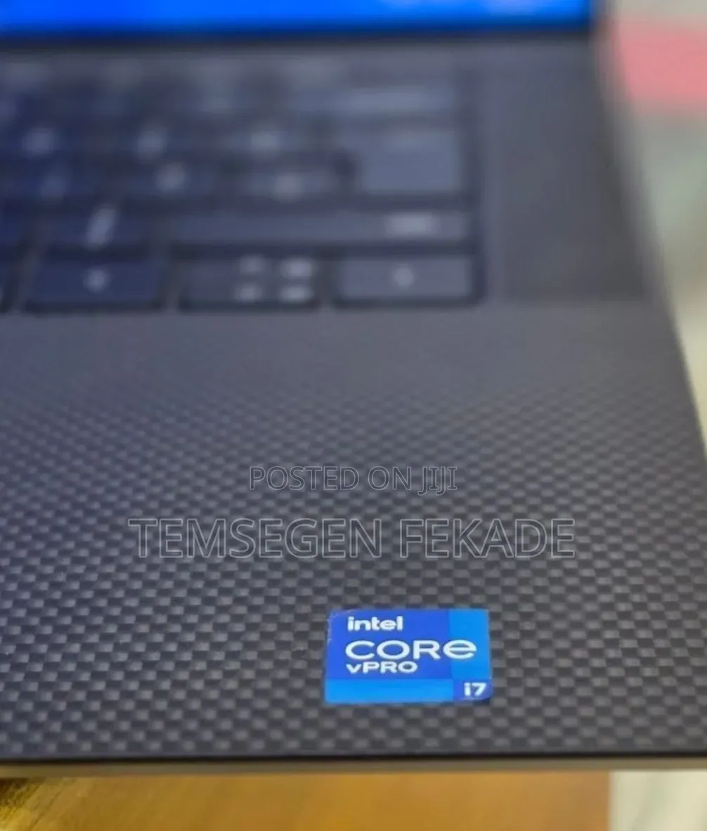 New Laptop Dell Precision 5560 16GB Intel Core i7 SSD 512GB