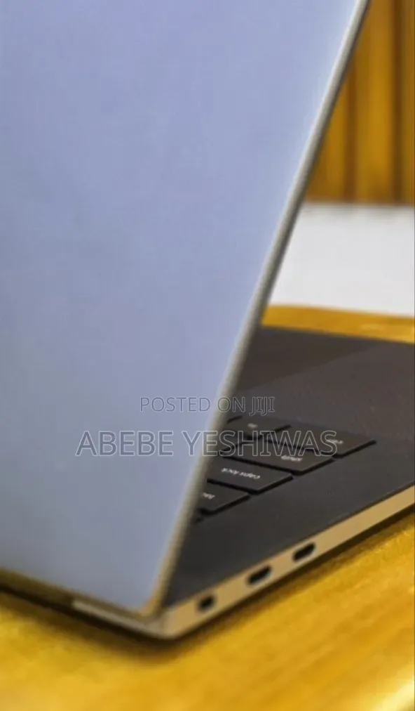 New Laptop Dell Precision 5560 16GB Intel Core i7 SSD 512GB