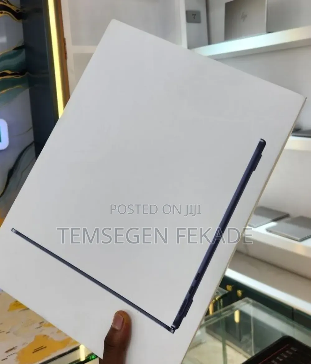 New Laptop Apple MacBook Air 2026 M5 16GB Apple M5 SSD 512GB