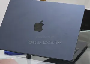 New Laptop Apple MacBook Air 2025 M4 16GB Apple M4 SSD 256GB