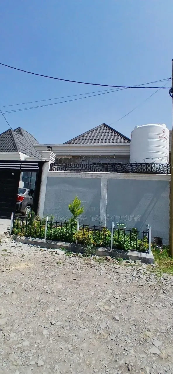 Furnished 3bdrm Villa in Legetafo Area, Oromia-Finfinne for sale