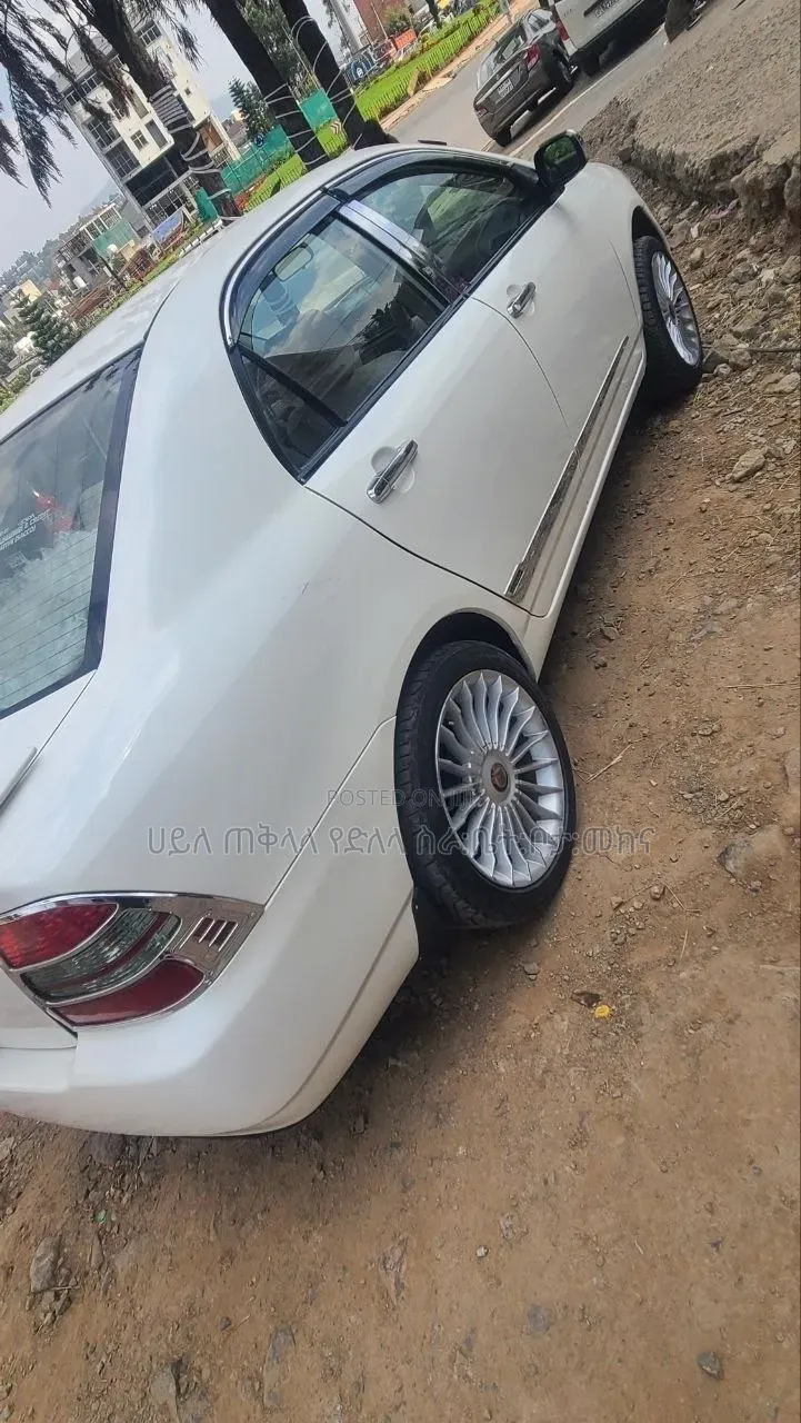 Toyota Corolla 2003 Ivory