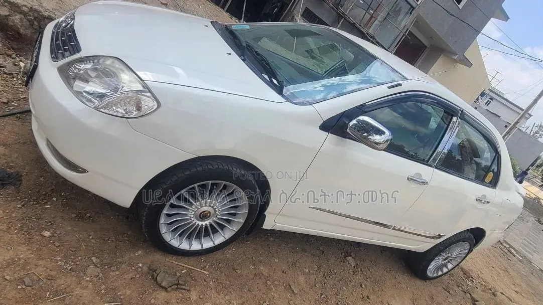 Toyota Corolla 2003 Ivory