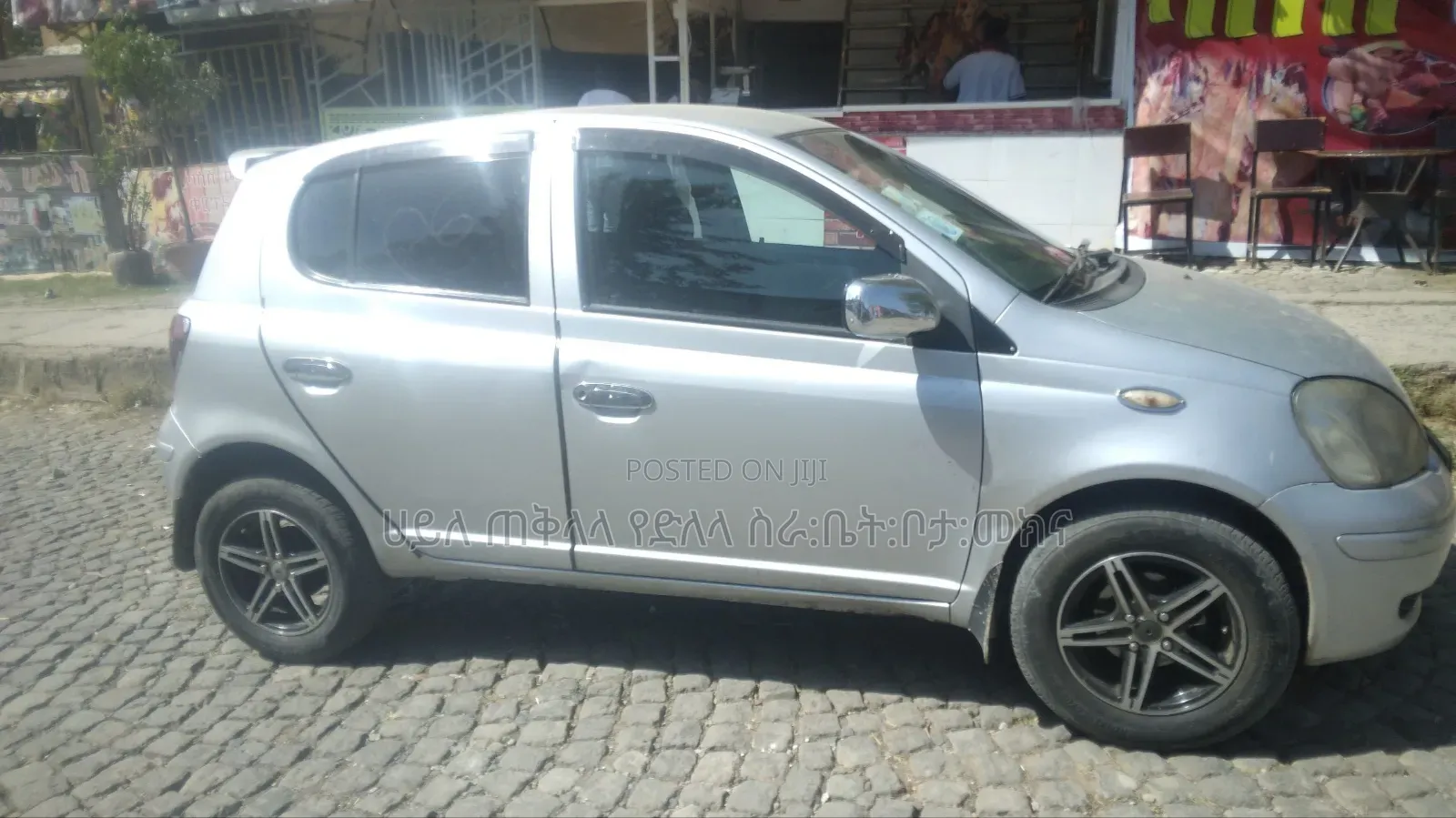 Toyota Vitz 2004 Off white