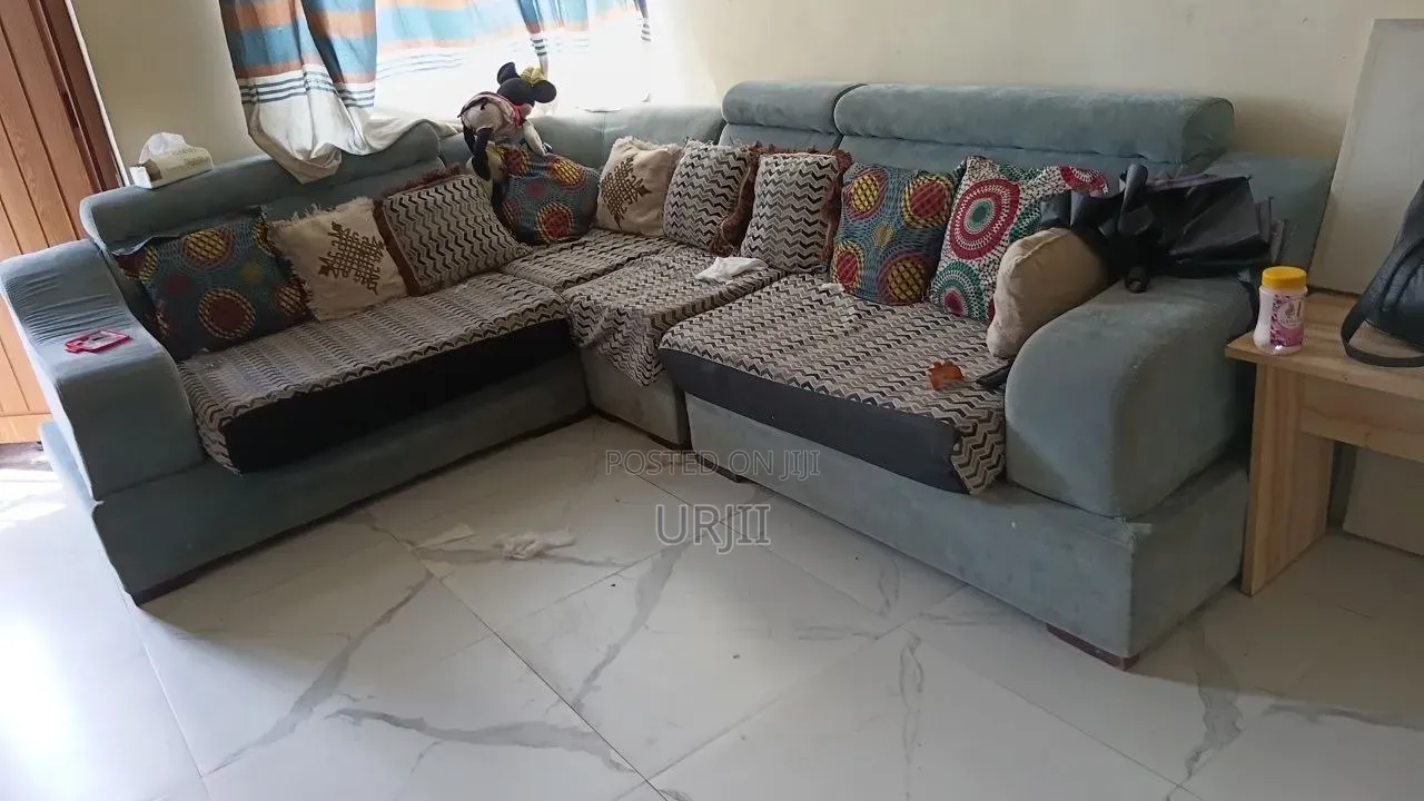 Sofa Seling