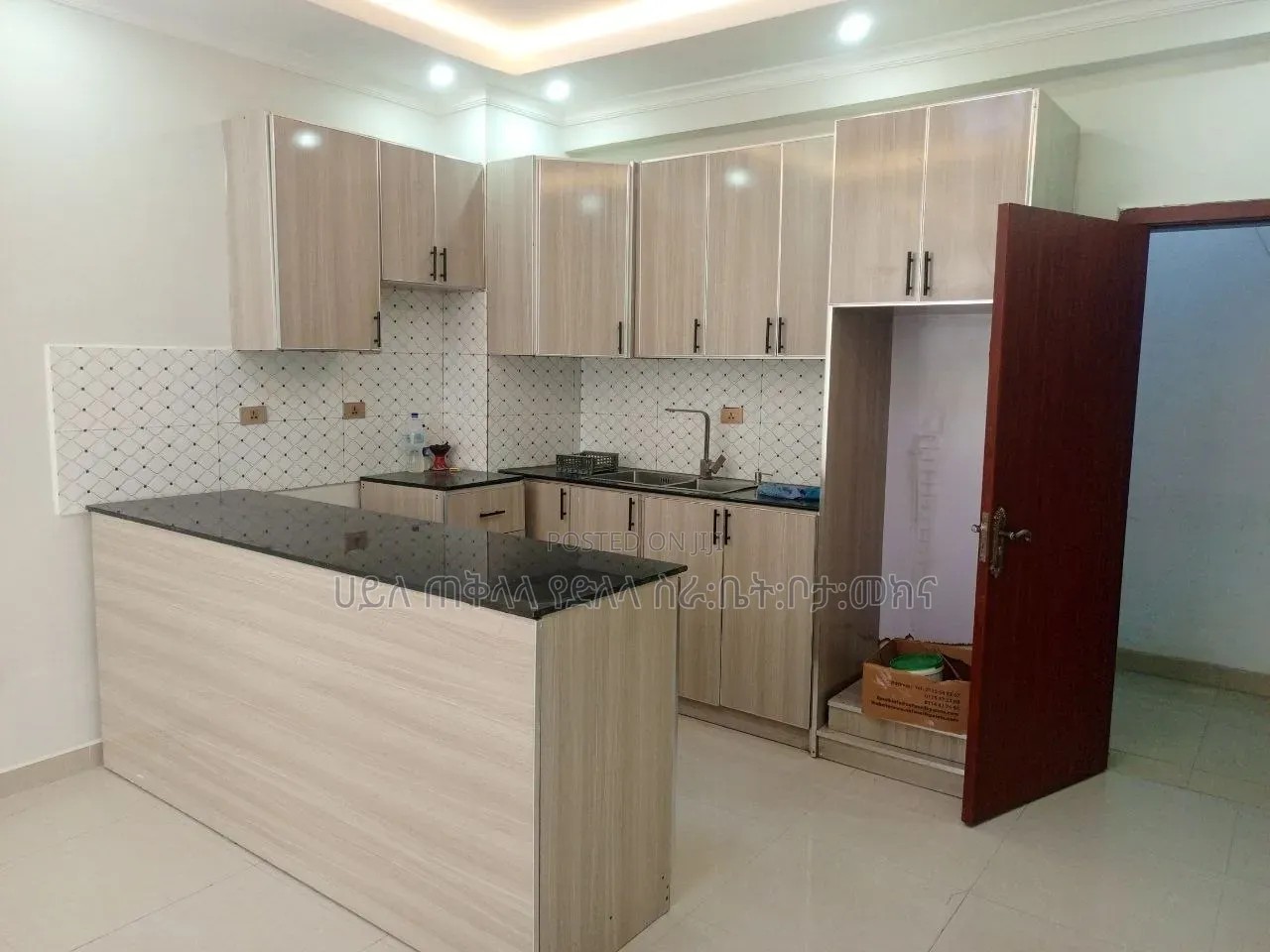 Furnished 2bdrm Apartment in ኖህ ሪልስተት, Bole for sale