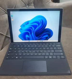 New Laptop Microsoft Surface 16GB Intel Core i7 SSD 512GB