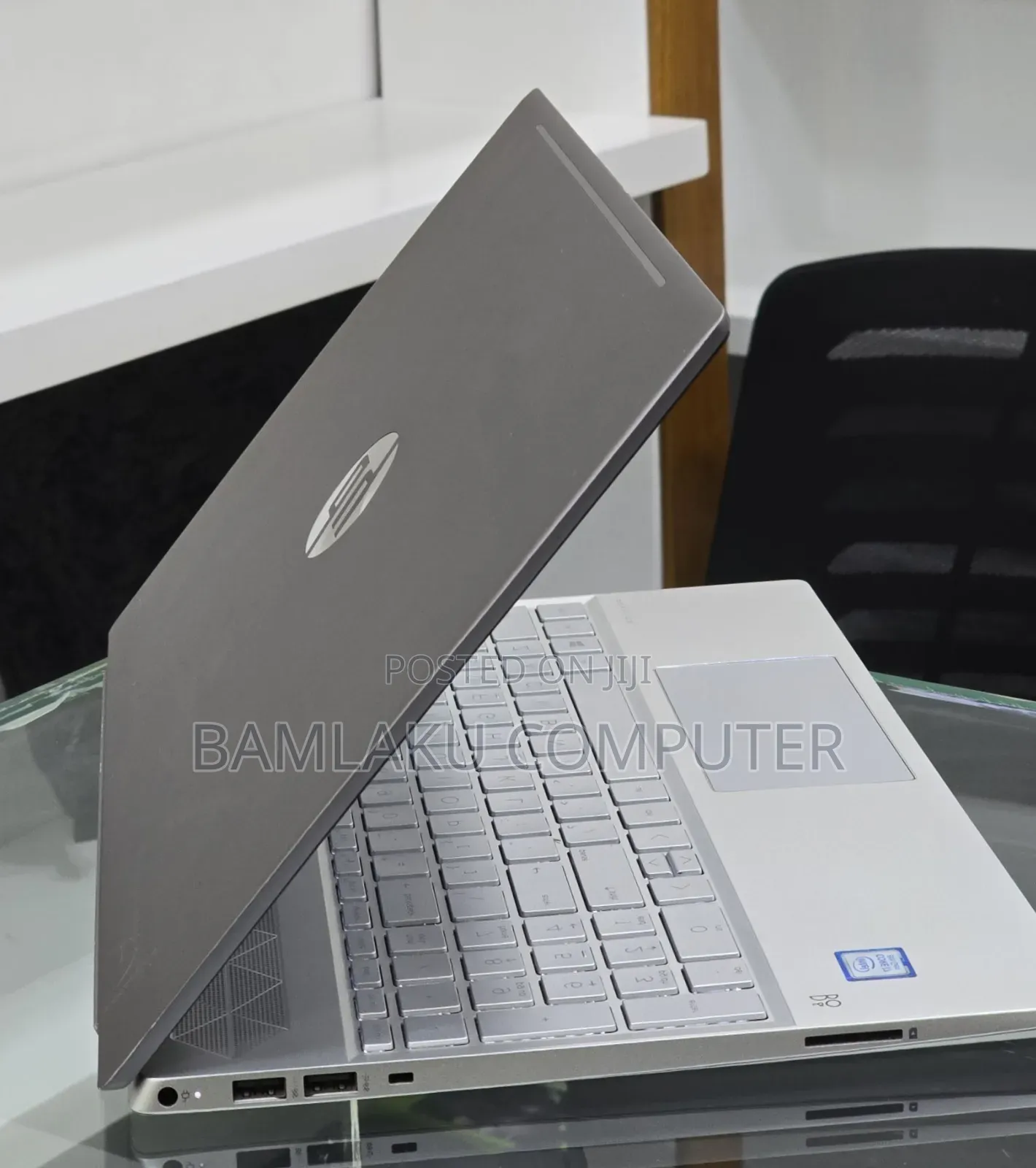New Laptop HP Pavilion 15 8GB Intel Core i7 SSD 256GB