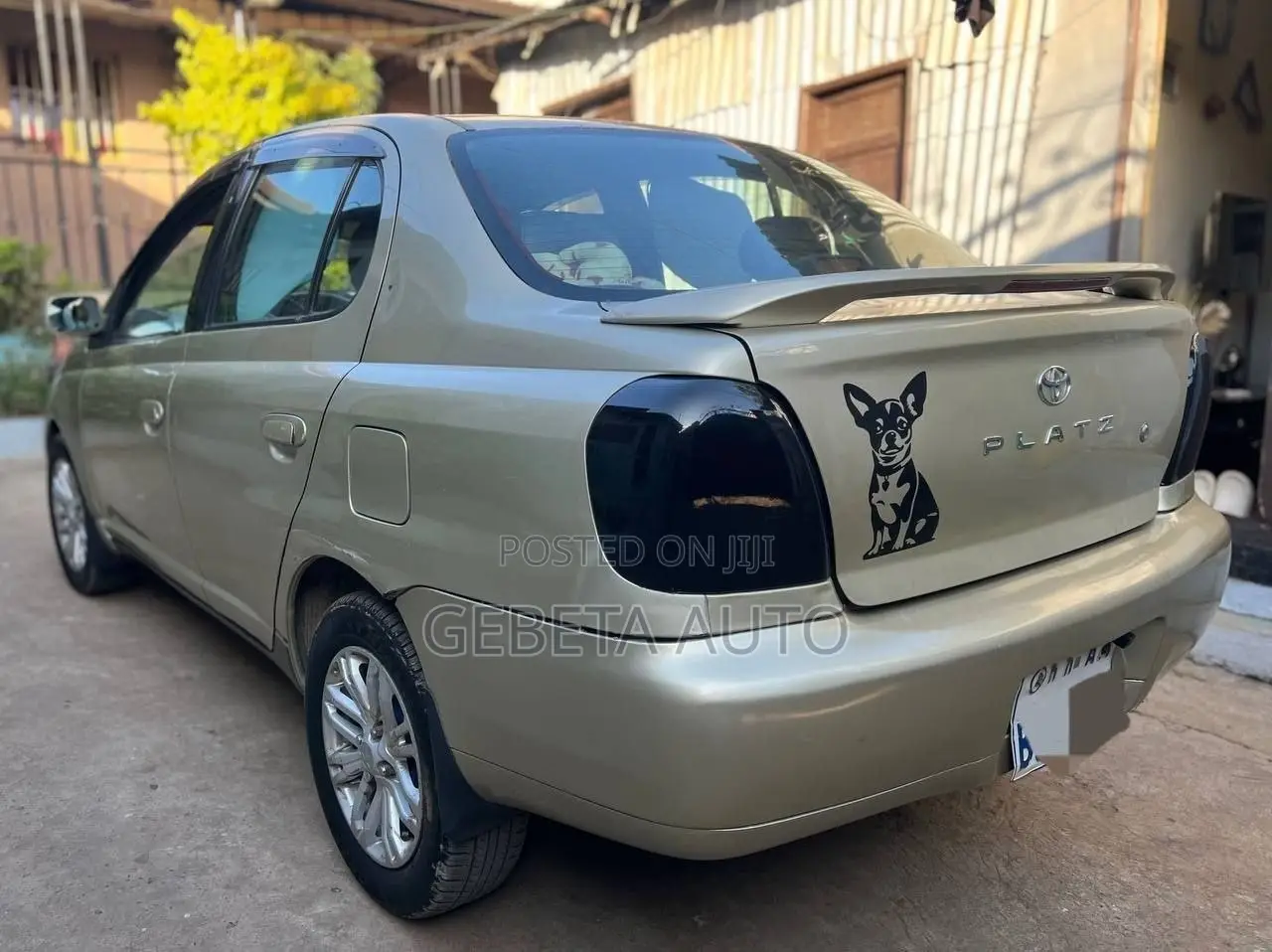 Toyota Platz 2001