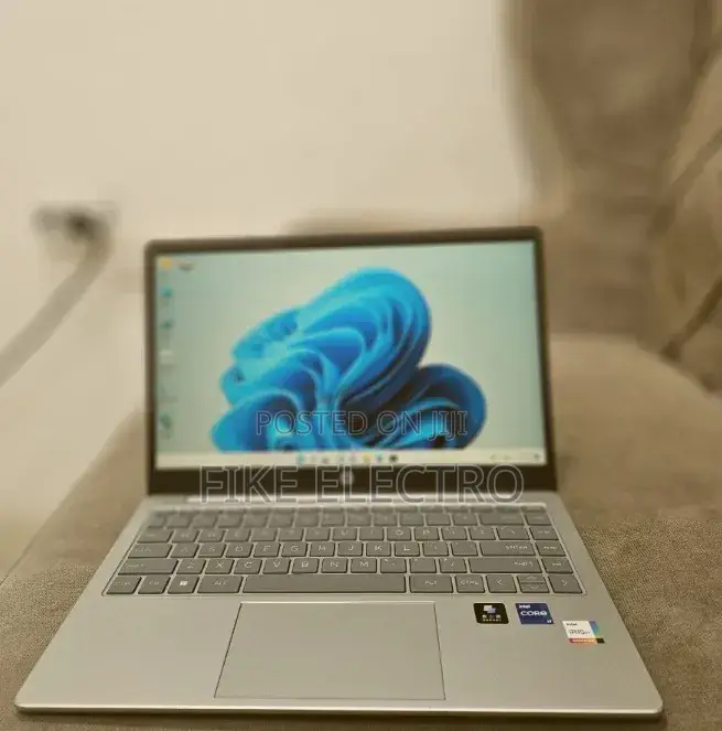 New Laptop HP Stream Notebook 16GB Intel Core i7 SSD 1T