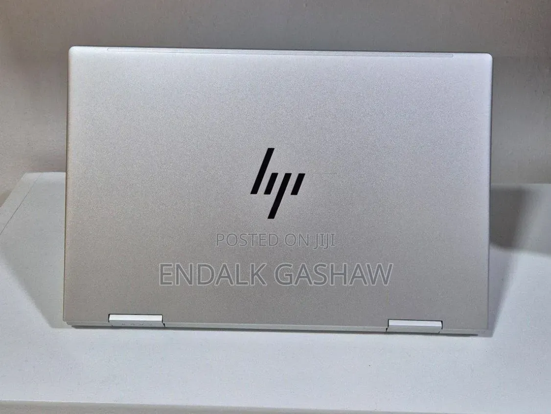 New Laptop HP Envy X360 8GB Intel Core i5 SSD 512GB