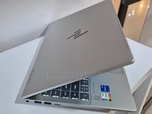 New Laptop HP Envy X360 8GB Intel Core i5 SSD 512GB