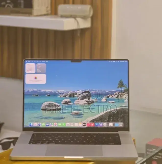 New Laptop Apple MacBook Pro 2021 M1 32GB Apple M1 Pro SSD 512GB