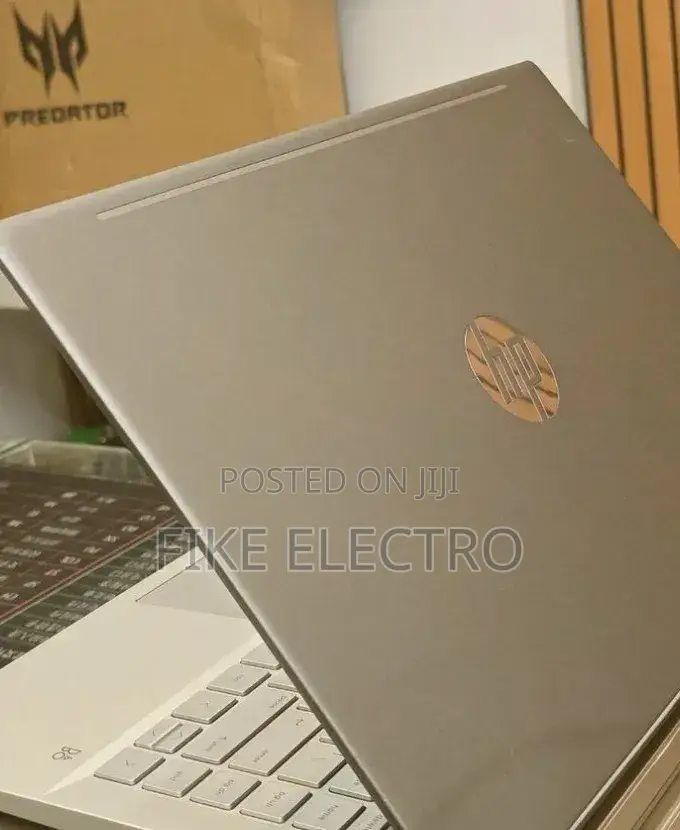 New Laptop HP Pavilion Gaming 15 2019 8GB Intel Core i5 SSD 512GB